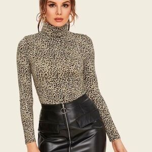 Cheetah Turtle Neck